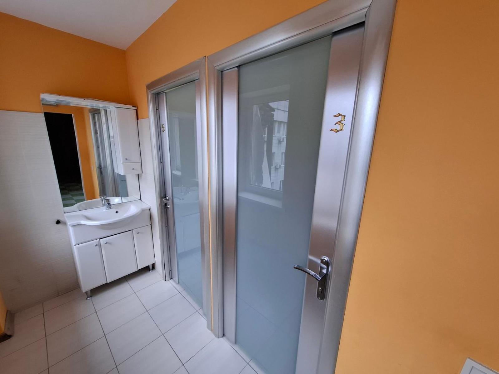Guest House "Golden Gate 911 " Kijev Kültér fotó